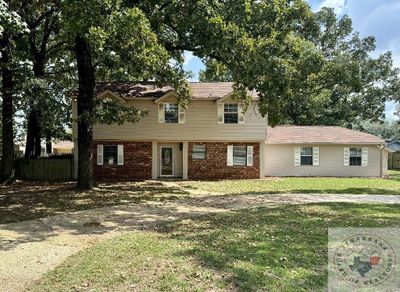 5700 Eli St, House other with 3 bedrooms, 2 bathrooms and null parking in Texarkana TX | Image 1