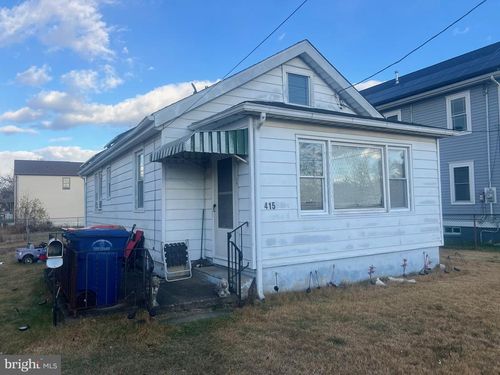 415 S Chester Ave, RIVERSIDE, NJ, 08075-4020 | Card Image