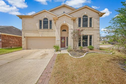7435 Superior Dr, Baytown, TX, 77521-1767 | Card Image