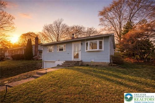 2607 Seip Ave, Palmer Twp, PA, 18045-2440 | Card Image