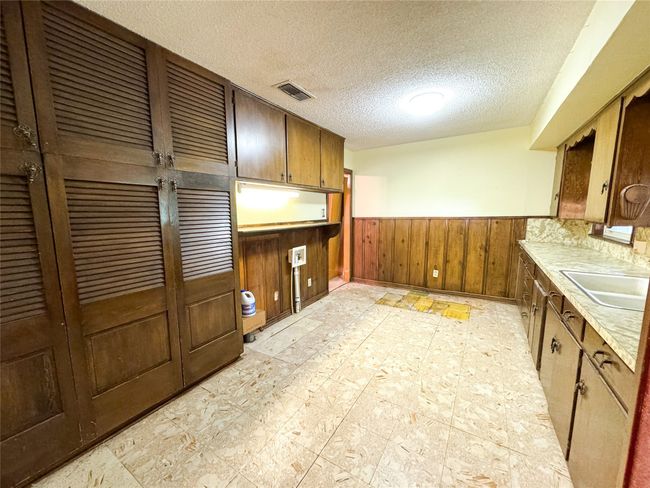 1507 N Avenue H, House other with 3 bedrooms, 2 bathrooms and null parking in Haskell TX | Image 9