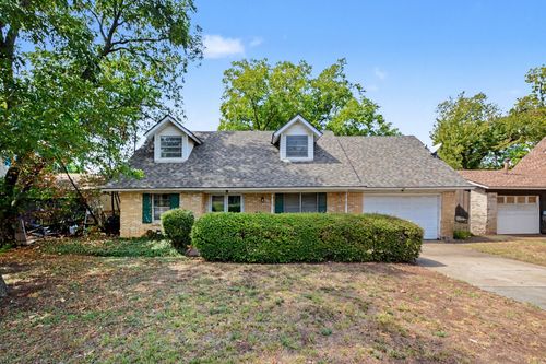 1418 Tatum Dr, Arlington, TX, 76012-2328 | Card Image