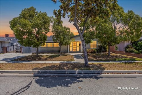 8082 San Heron Cir, Buena Park, CA, 90620-2914 | Card Image