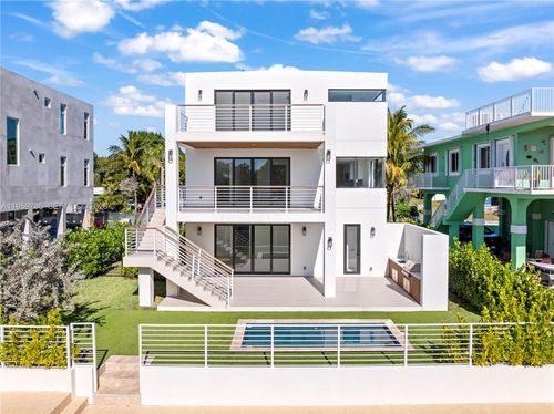 124 Orchid St, Tavernier, FL, 33070-2416 | Card Image
