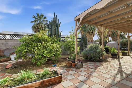 4671 Largo Way, Las Vegas, NV, 89121-2835 | Card Image