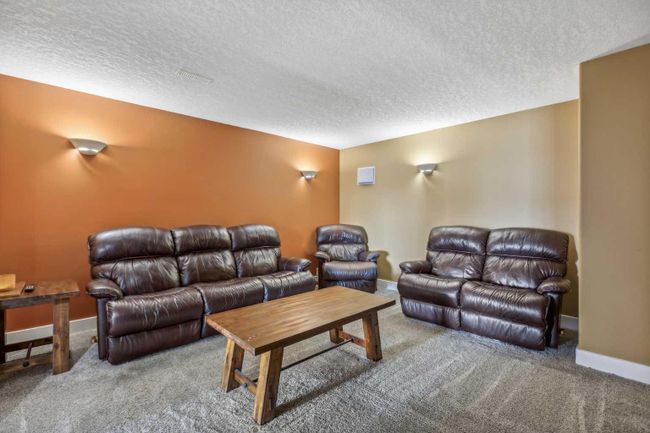 86 Chapala Crescent Se, Home with 5 bedrooms, 3 bathrooms and 5 parking in Calgary AB | Image 34