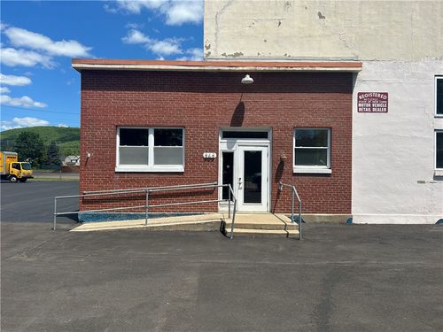 363 E Market Street Ext, Corning, NY, 14830-2960 | Card Image