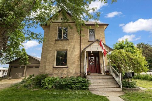 95 John St S, Harriston, ON, N0G1Z0 | Card Image