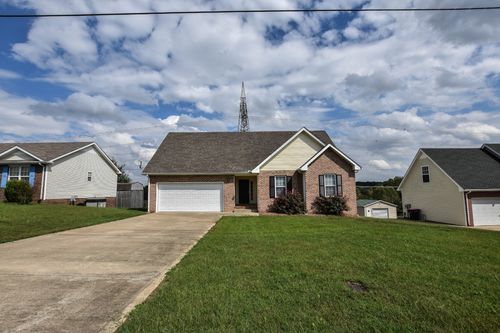 943 Drum Ln, Clarksville, TN, 37043-8410 | Card Image
