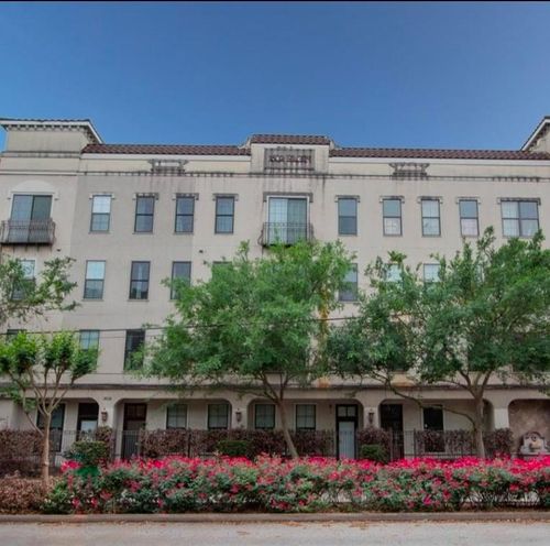 5-1602 Elgin St, Houston, TX, 77004-2853 | Card Image