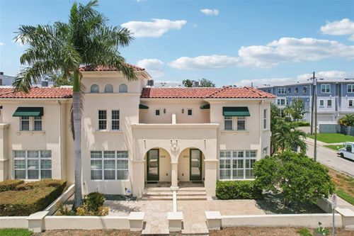 2555 W Platt St, Tampa, FL, 33609-3312 | Card Image
