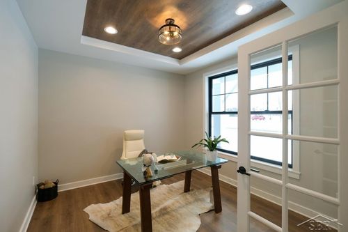 9924 Garner Ln, Freeland, MI, 48623-8923 | Card Image