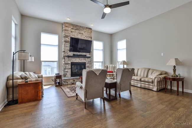684 Newton Dr, House other with 4 bedrooms, 4 bathrooms and null parking in Beavercreek OH | Image 7