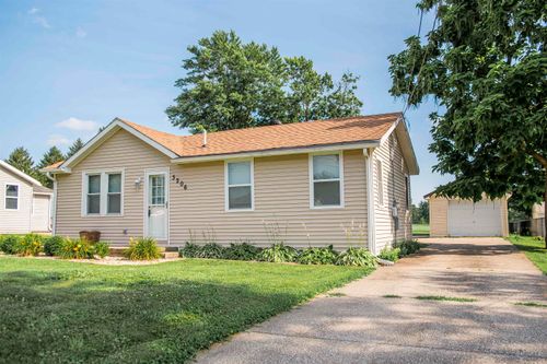3206 Harrison St, Quincy, IL, 62301-6224 | Card Image