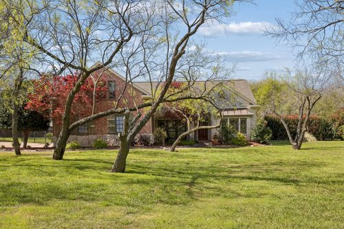 2718 Prairie Acres Cv, Cedar Hill, TX, 75104-8240 | Card Image