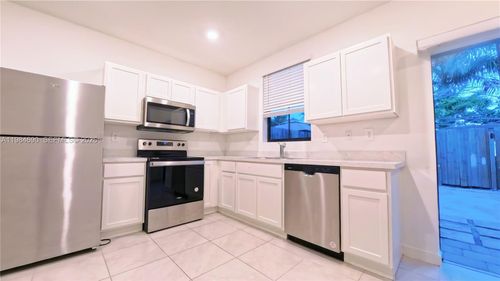 1220 Ne 5th Ct, Florida City, FL, 33034-3435 | Card Image