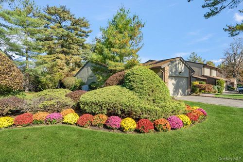 118 Estate Dr, Jericho, NY, 11753-2800 | Card Image