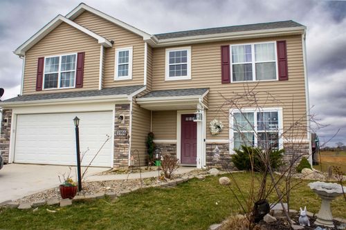 1904 Waynedale Dr, Garrett, IN, 46738-2080 | Card Image