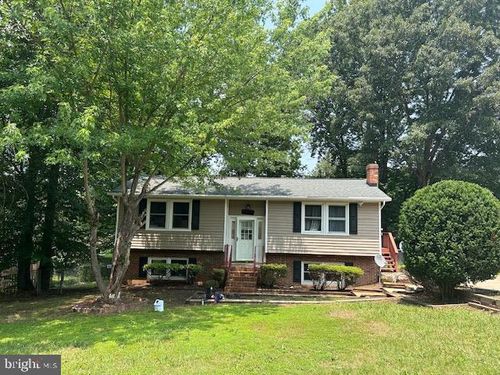 6035 Loriella Park Dr, Fredericksburg, VA, 22407-5005 | Card Image