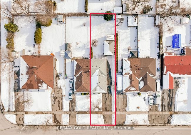 327 Balmoral Dr, House attached with 3 bedrooms, 2 bathrooms and 5 parking in Brampton ON | Image 15