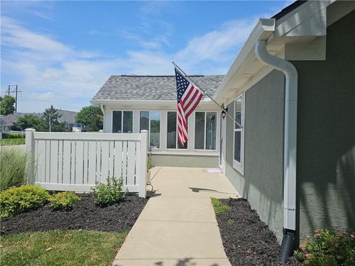 7137 Meadow View St, Shawnee, KS, 66227-5504 | Card Image