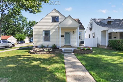 26072 Pennie St, Dearborn Heights, MI, 48125-1459 | Card Image