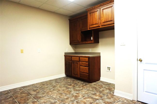 201 - 120 S Crockett St, Condo with 3 bedrooms, 2 bathrooms and null parking in Sherman TX | Image 7
