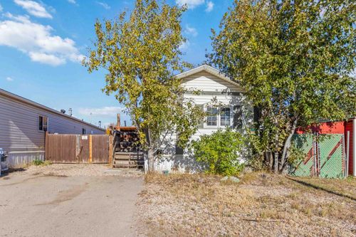 215 Grant Way, Fort Mcmurray, AB, T9H5J3 | Card Image