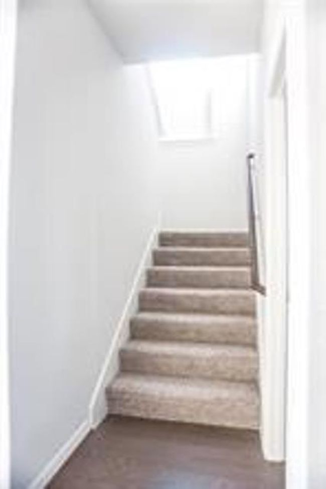 Staircase with baseboards | Image 10