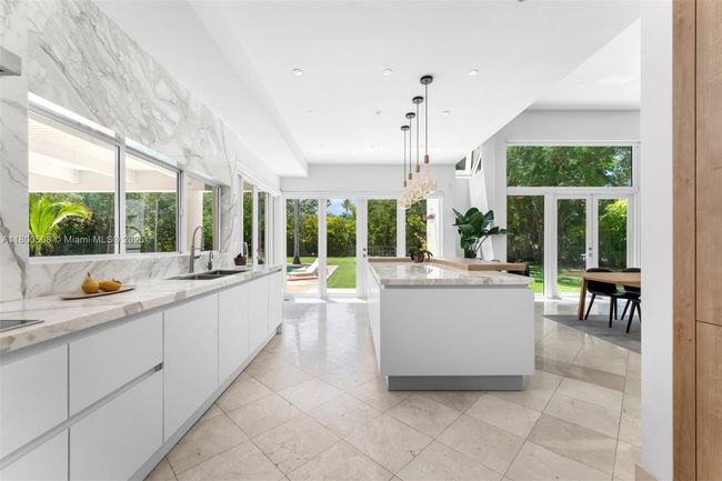 9500 Sw 60 Th Ct, House other with 6 bedrooms, 9 bathrooms and null parking in Pinecrest FL | Image 8