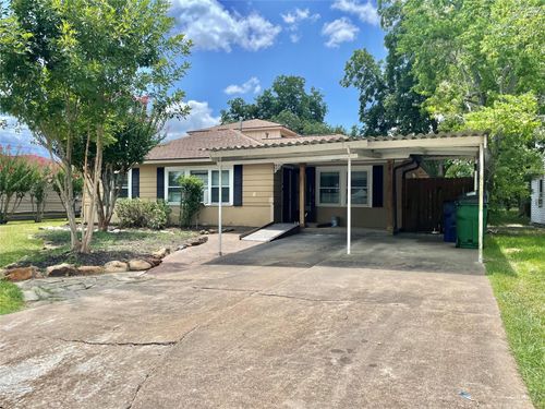 1112 Southampton St, Angleton, TX, 77515-3542 | Card Image