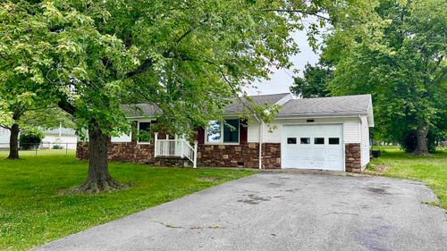 21773 Illinois Ave, Thompsonville, IL, 62890-1207 | Card Image