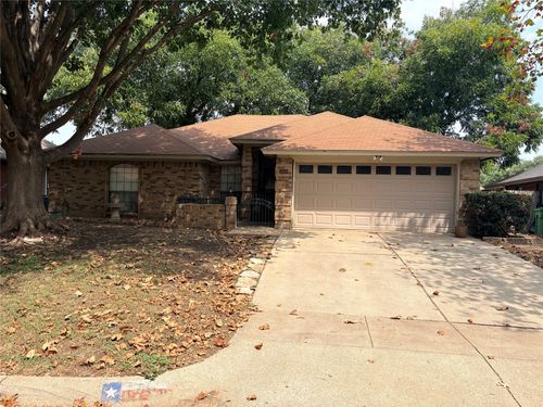1908 Berrybrook Dr, Fort Worth, TX, 76134-4868 | Card Image
