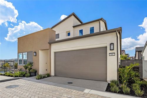 896 Sunrise Rd, Rancho Mission Viejo, CA, 92694-1696 | Card Image