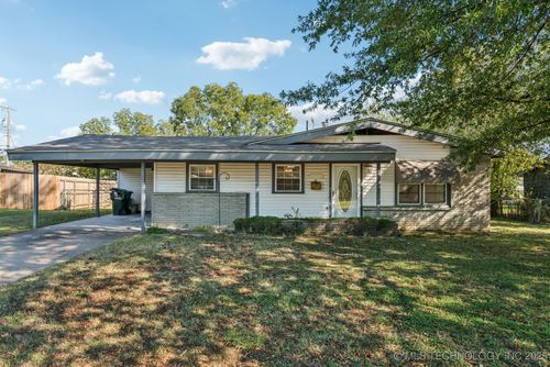 1007 N Cedar St, Owasso, OK, 74055-5553 | Card Image