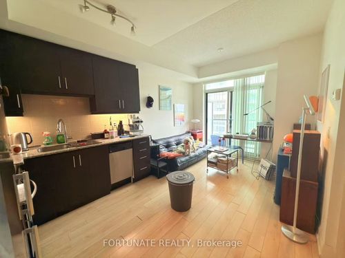 901-68 Canterbury Pl, North York, ON, M2N0H8 | Card Image