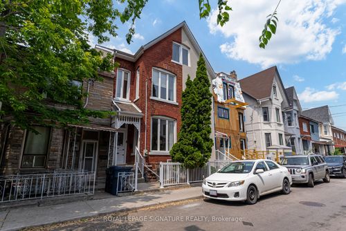 20 Manning Ave, Toronto, ON, M6J2K4 | Card Image