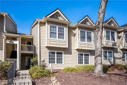 23 Middleton Ct Se, Smyrna, GA, 30080-8049 | Card Image