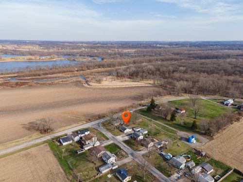 17122 10th Ave N, East Moline, IL, 61244-9456 | Card Image