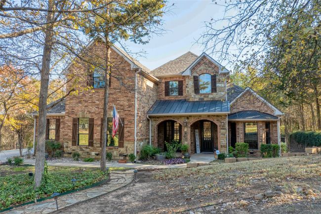 588 Lakepoint Loop, House other with 3 bedrooms, 3 bathrooms and null parking in Pottsboro TX | Image 6