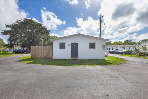 apt-3-567 Nw 90th St, El Portal, FL, 33150-2115 | Card Image