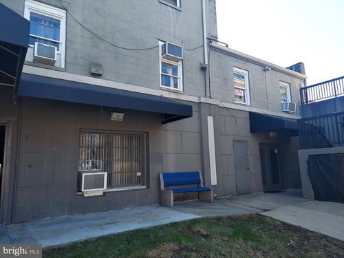 9865 Main St, DAMASCUS, MD, 20872-2015 | Card Image