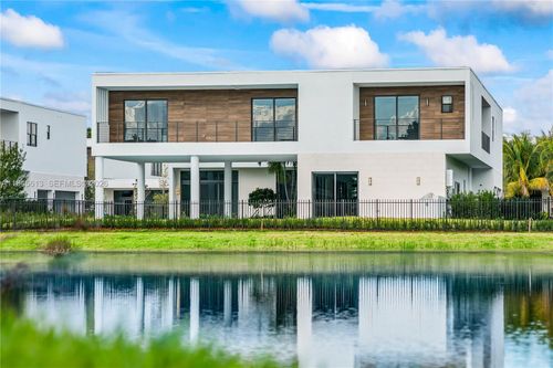 16680 N Botaniko Dr N, Weston, FL, 33326 | Card Image