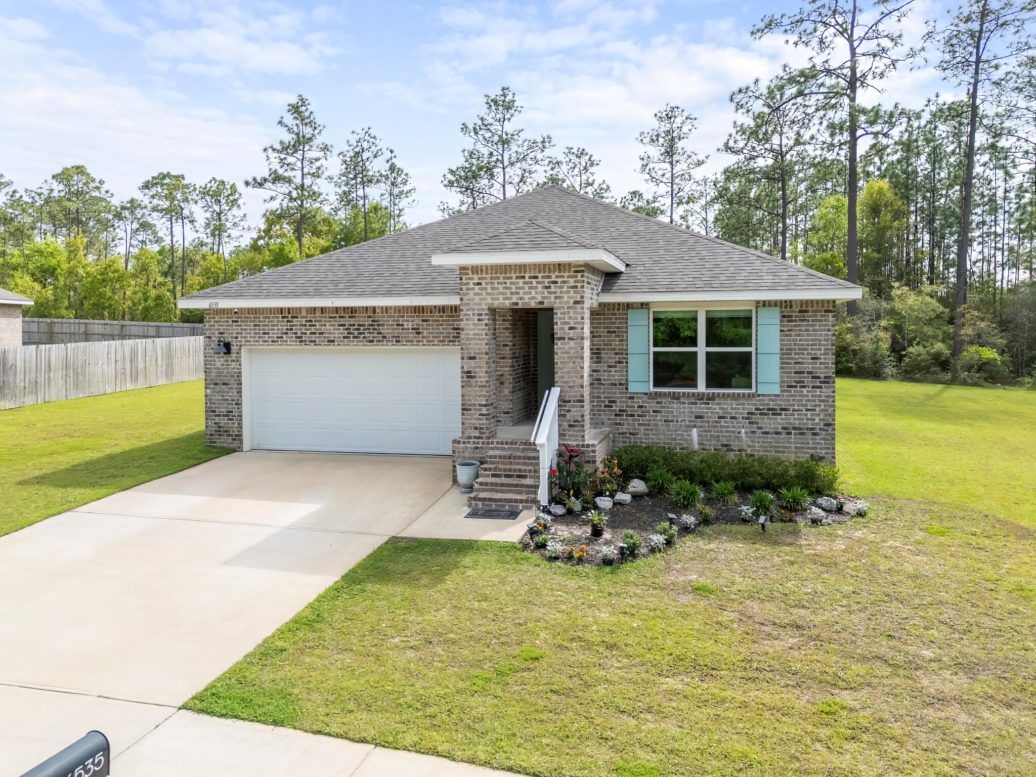 Residential in Laurel Hill 4