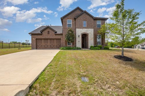3933 Clear Water Ln, Nevada, TX, 75173-6236 | Card Image