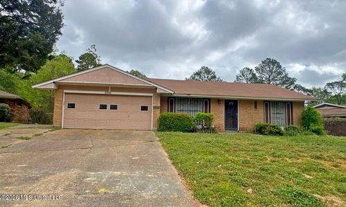 2342 Overbrook Dr, Jackson, MS, 39213-4753 | Card Image
