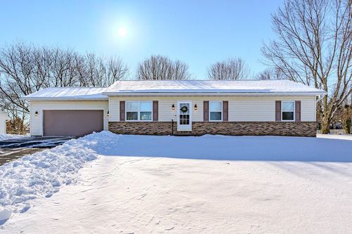 150081 Peregrine Way, Wausau, WI, 54401-6727 | Card Image
