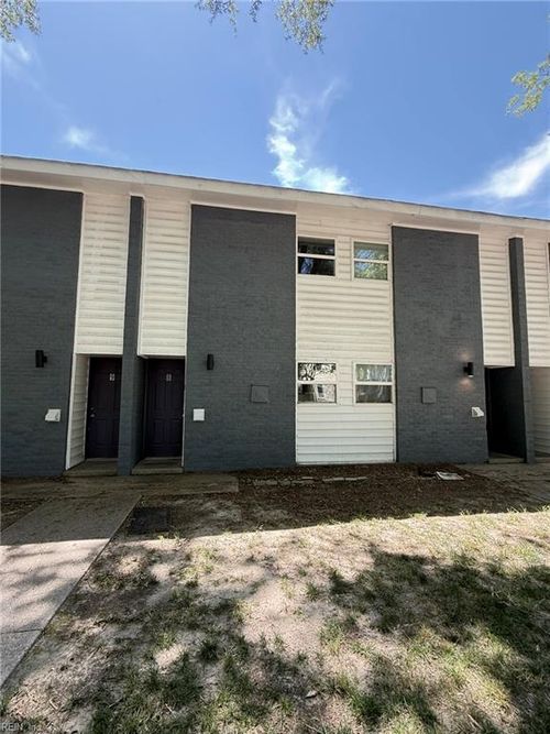 4-319 Main St, West Point, VA, 23181 | Card Image