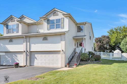 1102 E Treeline Dr, Lockport, IL, 60441-3371 | Card Image