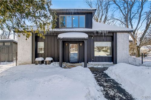 1315 Cold Springs Rd, Liverpool, NY, 13090-3701 | Card Image